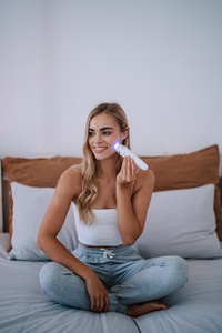 Beautifly Glossy Acne Young LED-ihonhoitolaite
