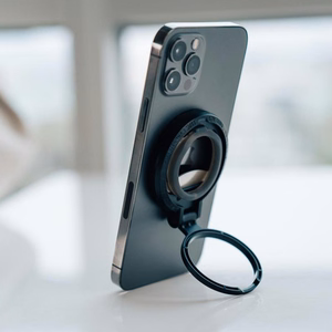 STM MagLoop 3-in-1 MagSafe-lisävaruste iPhonelle: sormilenkki, jalusta ja pullonavaaja, harmaa