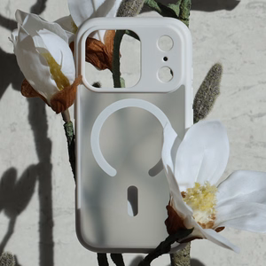 Liavec Soft Suojakuori iPhone 17 Pro Max:lle valkoinen