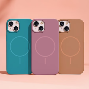 Silicone Thin Mag kotelo iPhone 17 Pro Max 6,9" karamelli