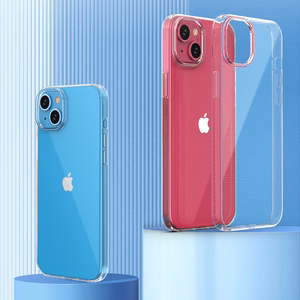 iPhone 15 Plus Suojakuori Ultra Clear -sarjasta läpinäkyvä