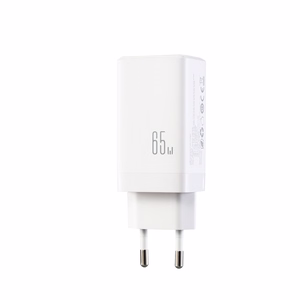 Joyroom JR-TG10 65W GaN 2x USB-C + USB-A -seinälaturi 100W USB-C - USB-C 1.2m kaapelilla - valkoinen