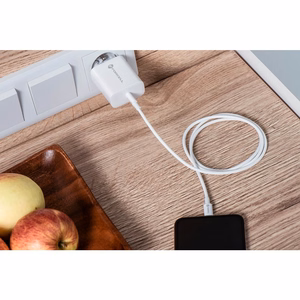 Puhelinlaturi Forcell F-Energy USB C QC4.0 PD 3A 20W + kaapeli USB C - Lightning TFK-TC-20WPD valkoinen