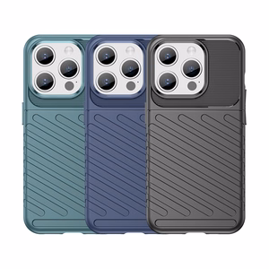 Panssaroitu iPhone 15 Pro Thunder Suojakuori - musta