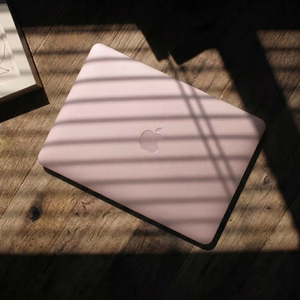 Tech-Protect Softshell Suojakuori MacBook 13" 2026 - Matta Vaaleanpunainen