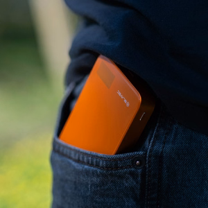 Blavec Power Bank 5000mAh BJ-04 Ultra Slim 7,8mm - Type C - 22,5W magnetic Magsafe 3 in 1 (PBBJ04-MC5O) orange glass
