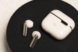 Wireless earphones Art TWS + docking station USB C AP-TW-B4W white