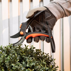 BLACK+DECKER-ohileikkaavat oksasakset, 20,3 cm