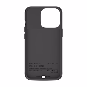 Tech-Protect PowerCase iPhone 13 / 13 Pro -puhelimelle, jossa on 4800mAh Powerbank - musta