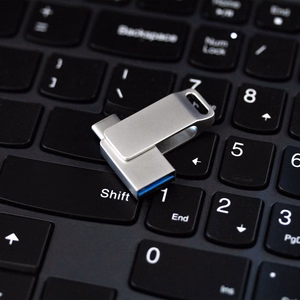 Goodram USB- ja USB-C-muistitikku, 64 Gt, hopea