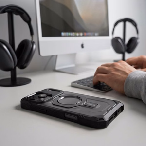 Tech-Protect MagForce MagSafe suojakuori mallille iPhone 17 Pro / 18 Pro – mattamusta