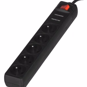 EnerGenie SPF5-C-5 -ylijännitesuoja, 5 pistorasiaa, 250 V, 1,5 m, musta
