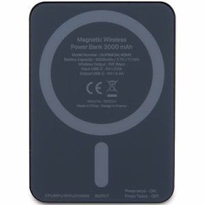 Guess MagSafe 4G Strassed Metal Logo induktio power bank 5W 3000mAh - musta