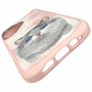 NIMMY Suojakuori BIG EYED PET 2.0 Kissa iPhone 16:lle vaaleanpunainen