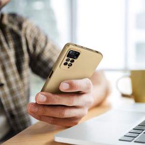 Metallinen Suojakuori Xiaomi Redmi 15 4G / 15 5G (171.1mm) kultainen