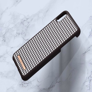 Nordic Elements Saeson Idun Pattern 2 suojakuori laitteelle iPhone XS Max, tummanruskea