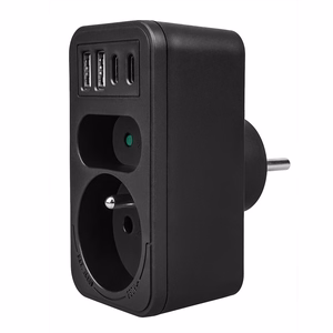 Maclean MCE249 F/B – verkkopistorasian jakaja, 2 pistorasiaa, 4 USB-porttia: 2×USB-A ja 2×USB-C PD 20 W, 1×16 A + 1×6 A