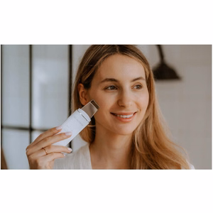 Beautifly Scrub Peeling Young ultraäänellä toimiva kasvojenpuhdistuslaite