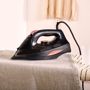 BLACK+DECKER BXIR3000E – höyrysilitysrauta, 3000 W, musta (ES9180190B)