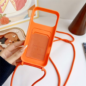 Hurtel suojakuori korttitaskulla ja olkahihnalla mallille iPhone 17 Pro / 18 Pro – oranssi