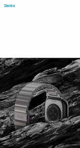 Benks Adjustable Titanium Watch Band for Apple Watch 42/44/45/49 (damaged packaging)