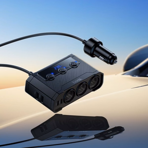 Auton laturi Hoco 2xUSB A + 2xUSB C+3x savukkeensytytinportti PD QC3.0 240W Z64 musta