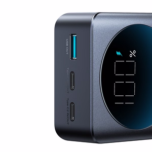 Joyroom JR-PBF05 Pro 30000mAh 65W Powerbank Digitaalinäytöllä 2x USB-C 1x USB-A - Musta