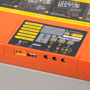 Syväpurkausgeeliakku näytöllä, 12 V 100 Ah