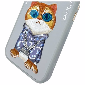 Nimmy Glasses Cool Cat Suojakuori iPhone 15:lle - harmaa