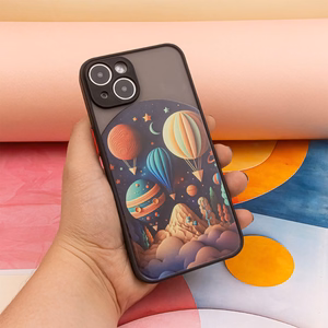 Ultra Trendy suojakuori iPhone 12 6,1' Travel musta