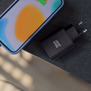 Puhelinlaturi Blue Star USB C + USB A QC4.0 PD 3A 25W TFB-TC-25WPD musta