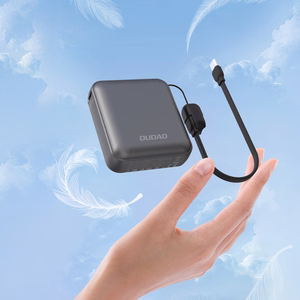Dudao K22+ erittäin kompakti tehopankki 10000mAh 22.5W USB-C riipuksella / kaapelilla - harmaa