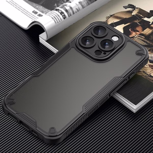 Defender Matt Suojakuori iPhone 16 Pro 6,3 tuumalle musta