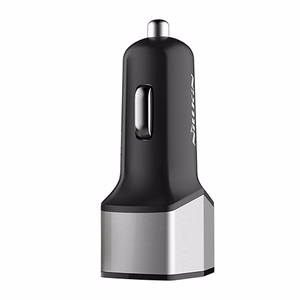 Nillkin Celerity 32 W autolaturi 2 USB-A- ja 1 USB-C-liitännällä, hopeanvärinen