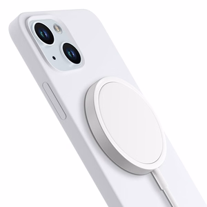 3mk Hardy Silikoninen MagCase iPhone 15:lle - valkoinen ja hopeinen