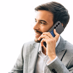 Dux Ducis Rafi II Suojakuori Samsung Galaxy S25:lle jalustalla ja lompakolla - Musta