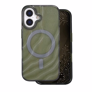 Tecto Shield Desert Mag -suojakuori mallille iPhone 16 6,1", tumman oliivinvihreä