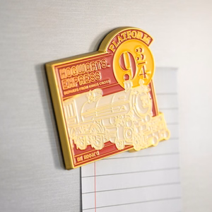 Harry Potter Platform 9 3/4 -jääkaappimagneetti, 7 × 7 cm