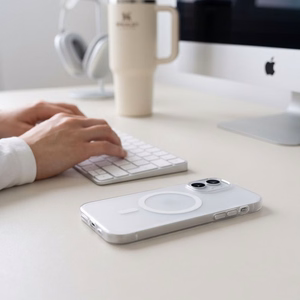 Tech-Protect MagZero MagSafe-suojakuori iPhone 17:lle, mattavalkoinen