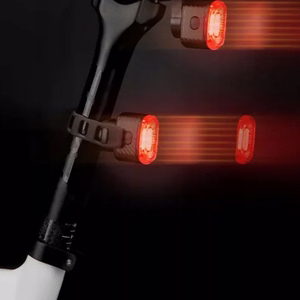 Rockbros Q2S LED polkupyörän takavalo Smart Stop System -järjestelmällä + USB-C - USB-A kaapeli - musta