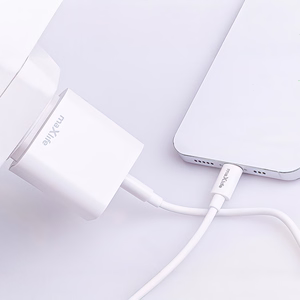 Maxlife MXTC-06-20C PD QC charger 1x USB-C 20W white + USB-C - Lightning cable 20W