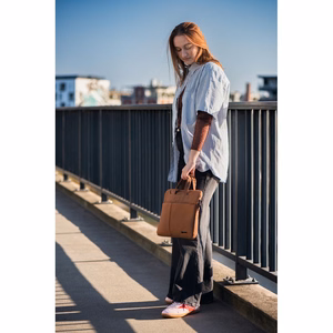 Forcell F-PROTECT URBAN STYLE laukku 15,6 tuumaa kannettavalle tietokoneelle ruskea
