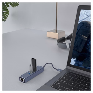Savio AK-57 USB-A - 3x USB-A -keskitin RJ-45 Gigabit Ethernet -adapterilla, USB 3.2 Gen 1, musta/harmaa