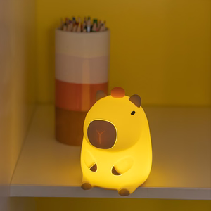 LED yövalo FRIENDLY CAPYBARA FNL-12 Forever Light