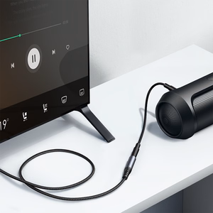 Joyroom stereo audio-kaapeli AUX 3.5 mm mini jack (uros) - mini jack (naaras) 1.2 m musta (SY-A09)
