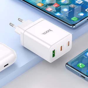 Puhelinlaturi Hoco 2 x USB C + USB A QC3.0 PD 3A 35W + kaapeli USB C - USB C N33 valkoinen
