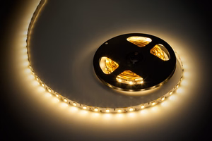 LED-nauha, 5 m, lämmin valkoinen, 300 x 5050 SMD