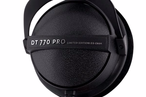 Beyerdynamic DT 770 PRO Black Limited Edition – studiokuulokkeet, suljetut, 80 Ω, mustat (43000220)