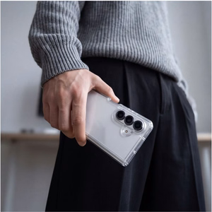 Tech-Protect FlexAir Hybrid -suojakuori mallille Samsung Galaxy Z Fold 8 Ultra – läpinäkyvä