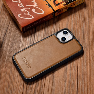 iCarer Nahka Öljyvaha kotelo päällystetty luonnollinen nahka iPhone 14 Plus ruskea (WMI14220719-TN)